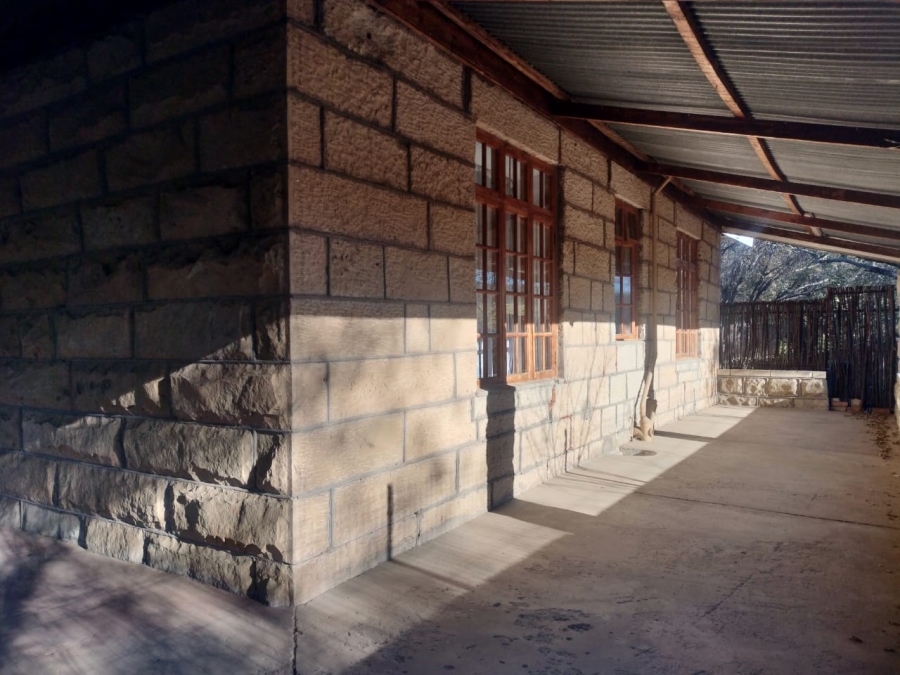 4 Bedroom Property for Sale in Ladybrand Free State